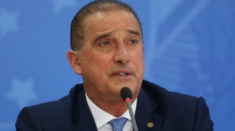 Problemas com descontos era recorrente, diz ministro de Bolsonaro