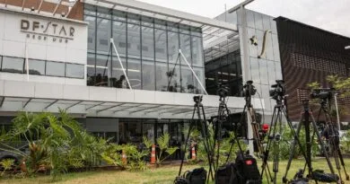 Bolsonaro apresenta crise de soluços e pressão alta após procedimento