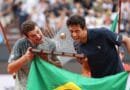 João Fonseca e Marcelo Melo garantem título de duplas do Rio Open
