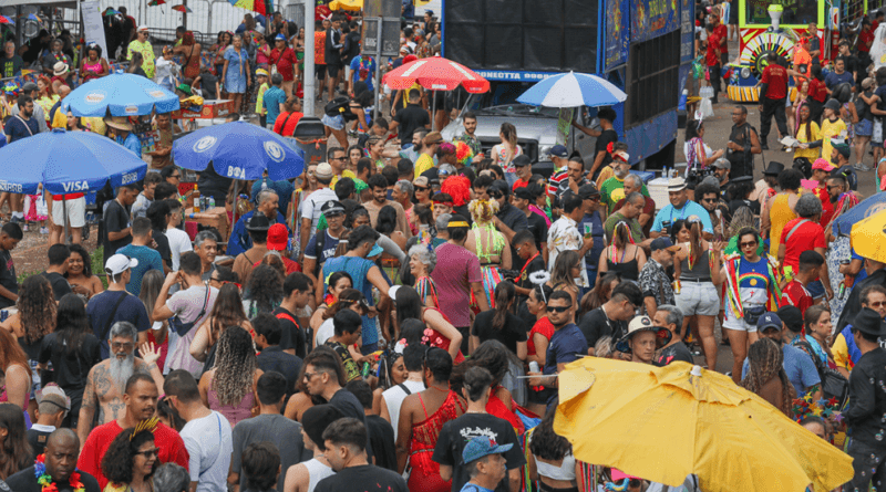 Ressaca de Carnaval e cultura gratuita movimentam o fim de semana no DF Ressaca de Carnaval e cultura gratuita movimentam o fim de semana no DF