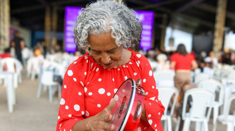 Junho Violeta mobiliza ações para prevenir a violência contra pessoa idosa