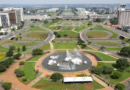 Como funcionam os ônibus turísticos e os centros de atendimento para conhecer Brasília