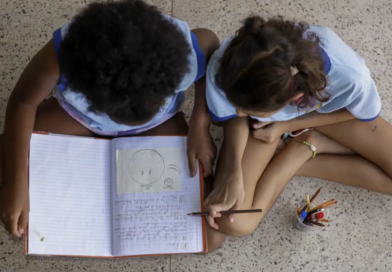 Educação antirracista avança nas escolas nos últimos dois anos